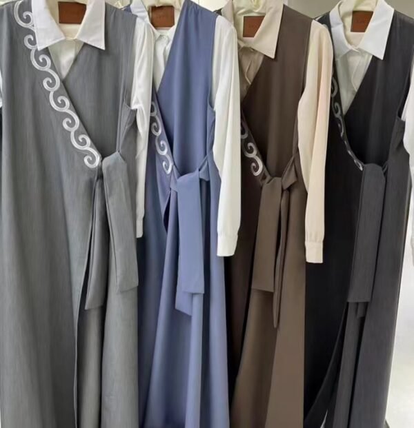 Sleeveless stylish Set with Inner Shirt - Image 8
