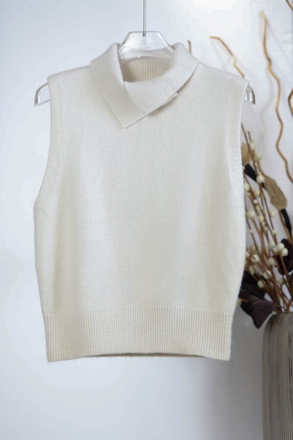 High-neck cut sweater