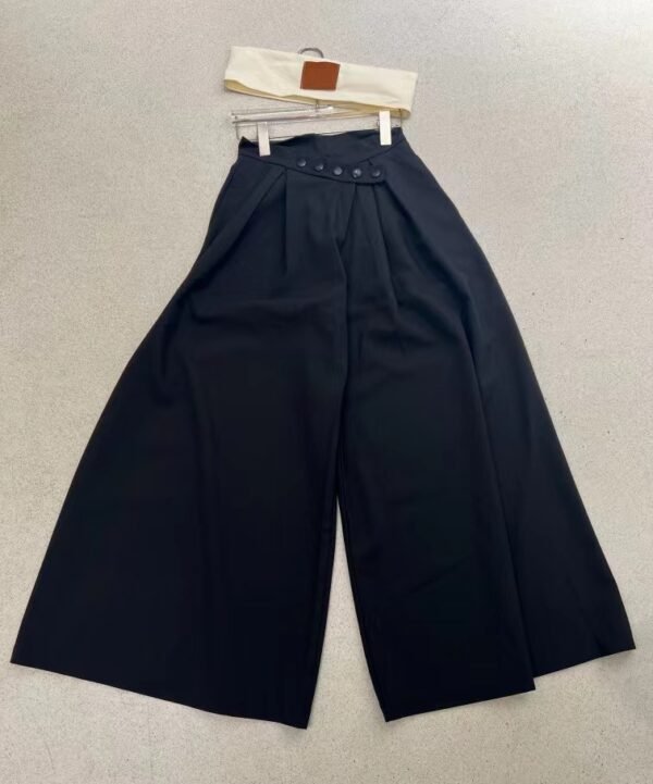 Stylish wide pants