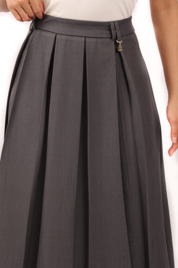 High-Waisted Midi Skirt with Charm - Image 4