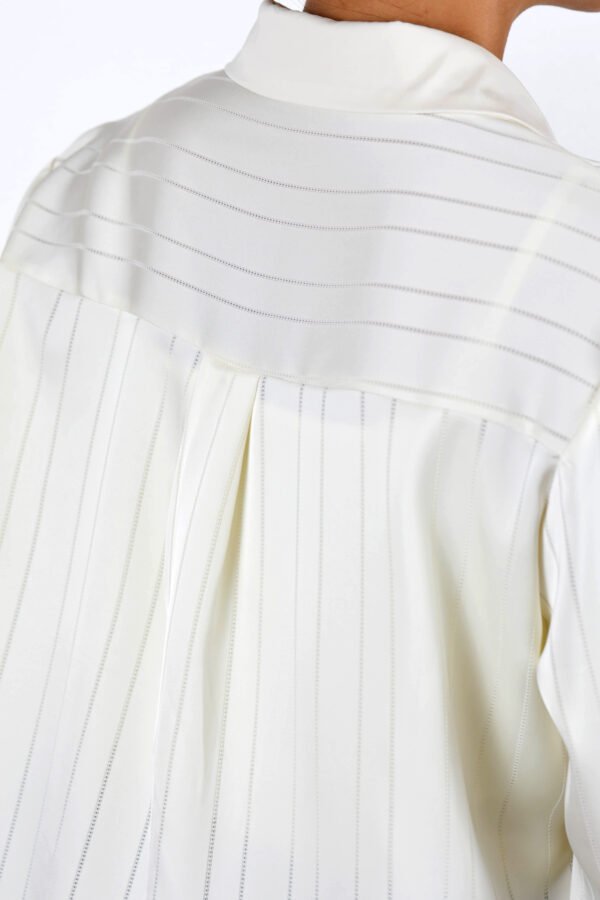 Basic stripped shirt with longer back - Image 3