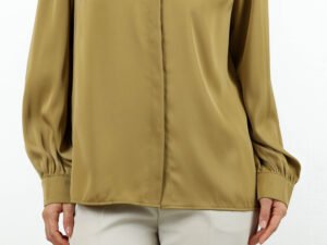 Collar Charm Pearl Blouse