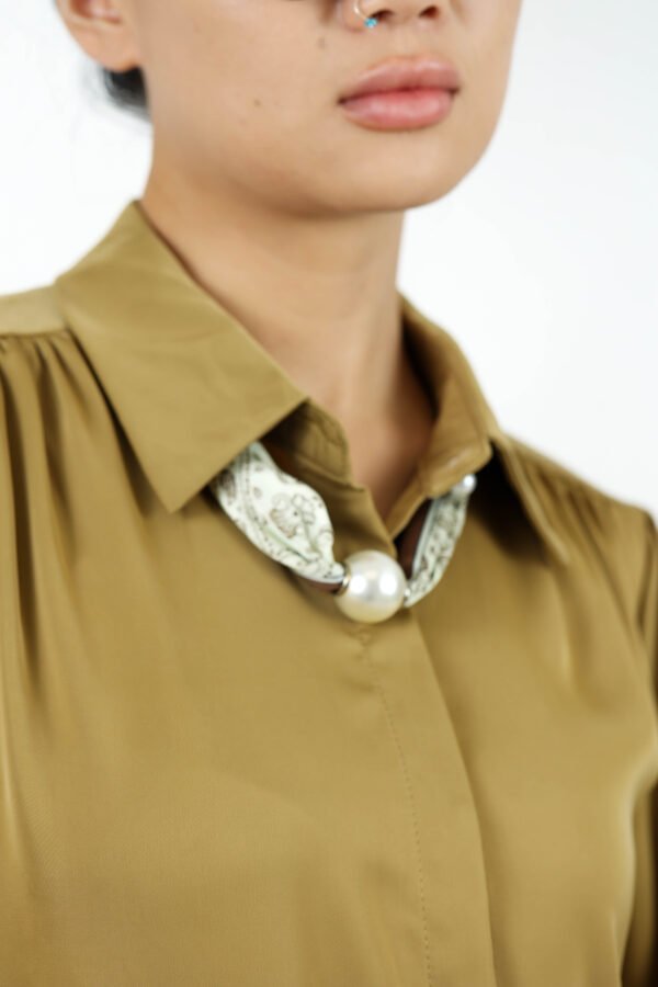 Collar Charm Pearl Blouse - Image 5